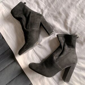 EUC Steve Madden Sueded Textile Heeled Ankle Boot sz6